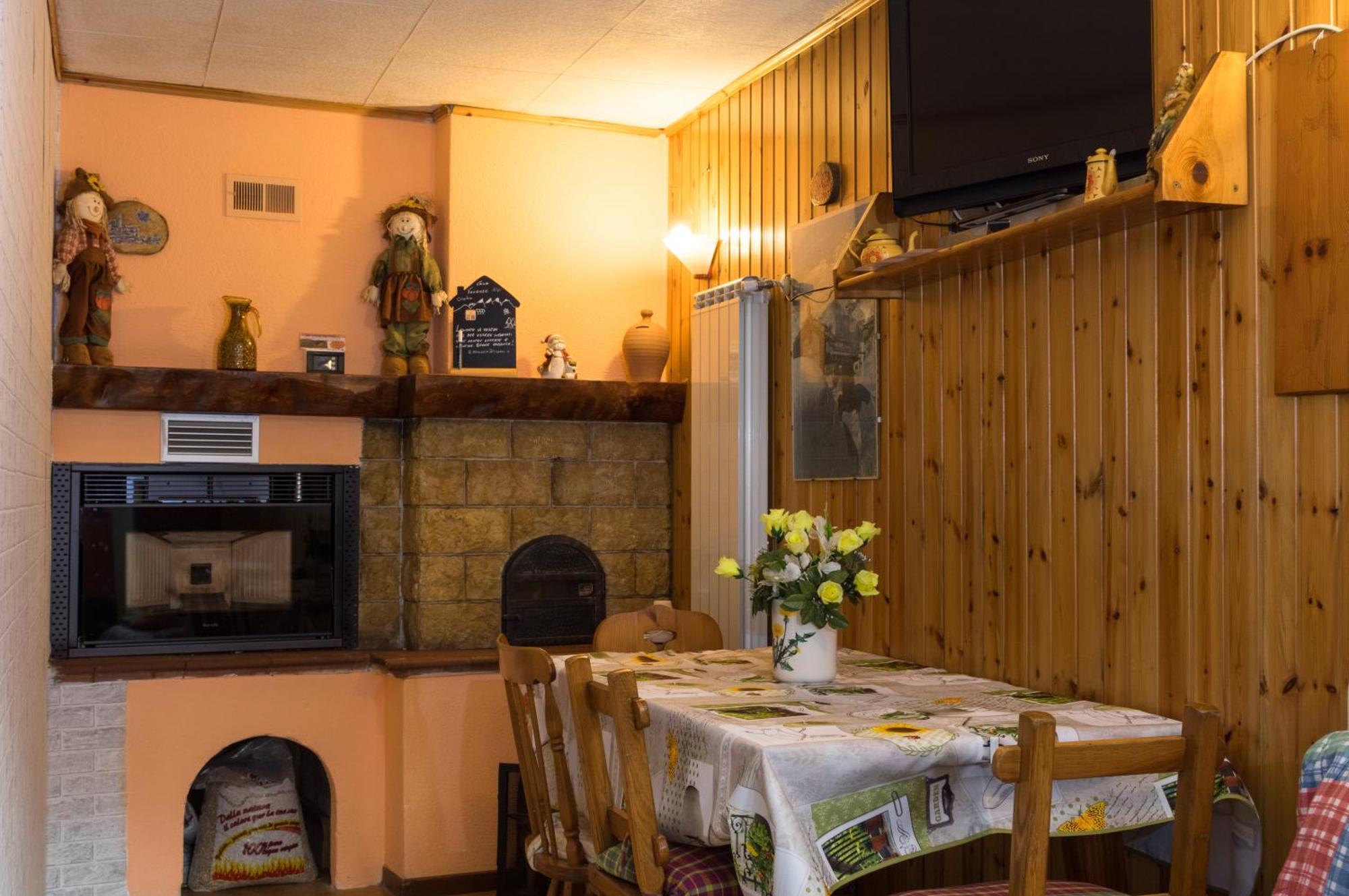 Goccia Di Resina #Sharingorobie Apartman Serina  Kültér fotó